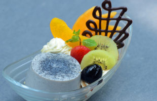 s-dessert-kurogoma-purin-alamode